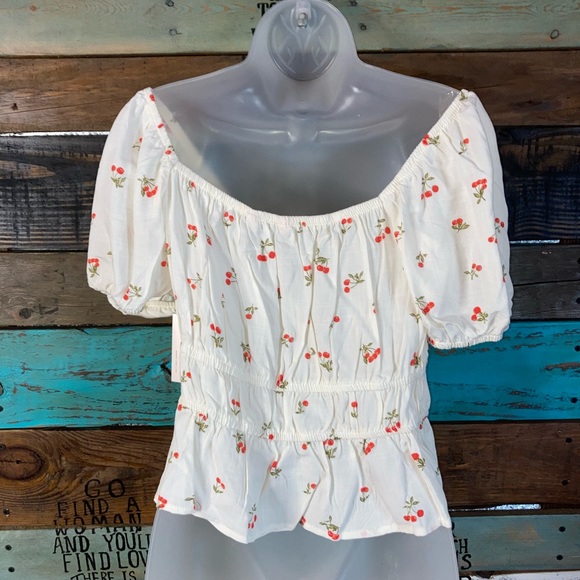 NWT SO Off The Shoulder Square Neck Crop M - Picture 2 of 8